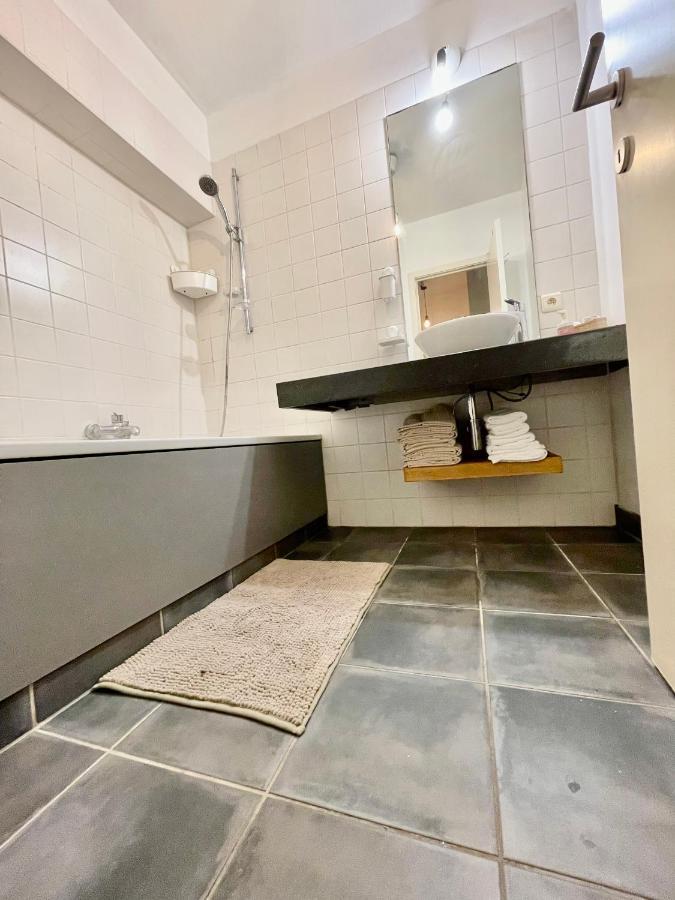 Down-Town 1 Bedroom Flat Bruxelles Eksteriør billede